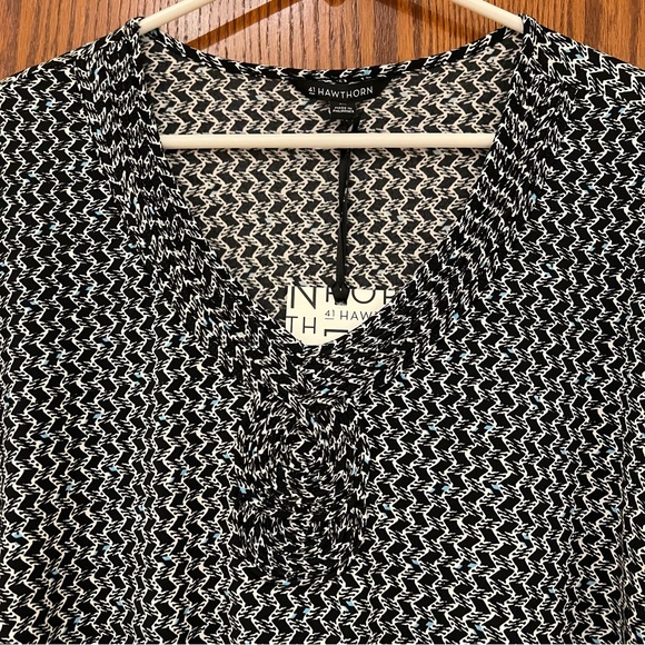 41 Hawthorn Gabriella V-Neck Stretch Knit Top XXL NWT - Picture 9 of 11